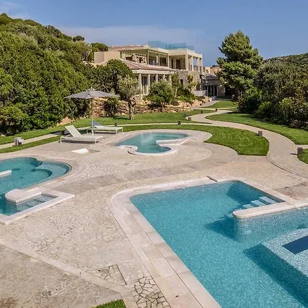 Conrad Chia Laguna Sardinia