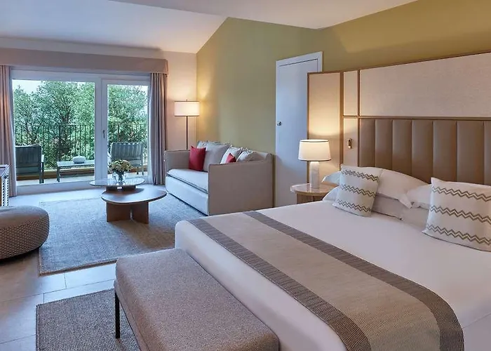 Conrad Chia Laguna Sardinia