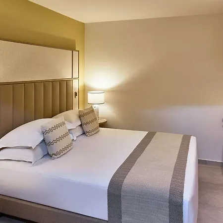 Conrad Chia Laguna Sardinia Otel