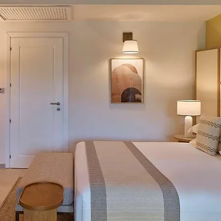 Otel Conrad Chia Laguna Sardinia