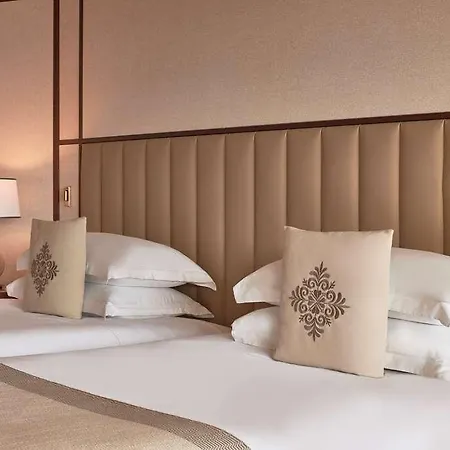 Conrad Chia Laguna Sardinia