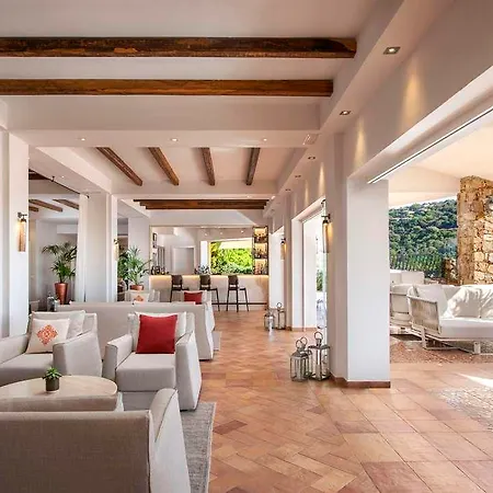 Conrad Chia Laguna Sardinia